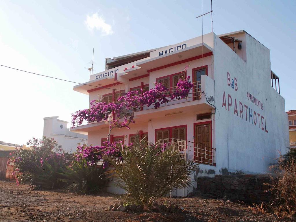 Edificio Magico Aparthotel Tarrafal  Exterior photo