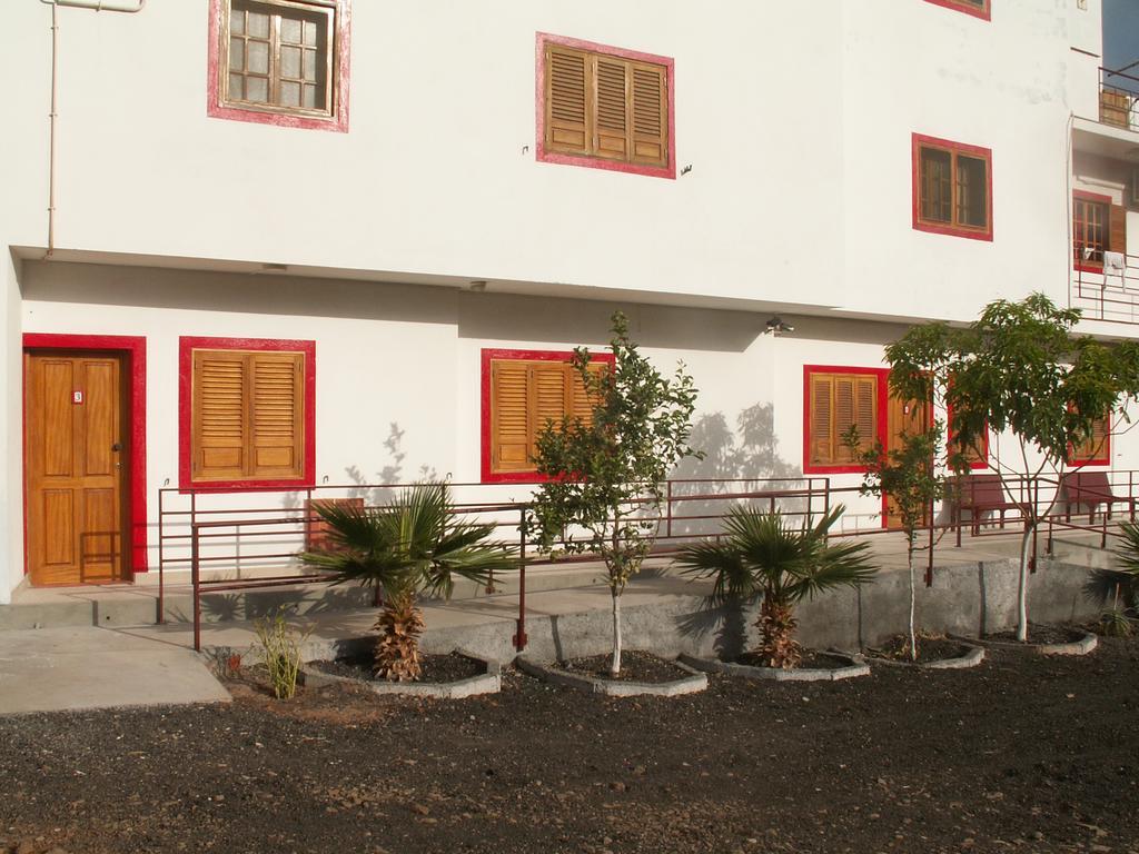 Edificio Magico Aparthotel Tarrafal  Exterior photo